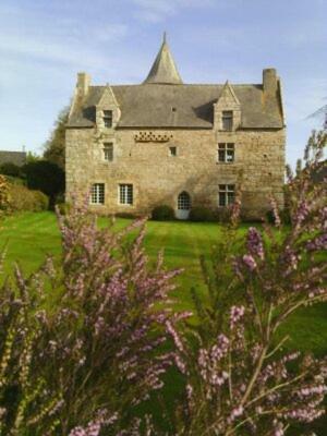 Manoir De Kerguereon Bed & Breakfast Ploubezre ภายนอก รูปภาพ